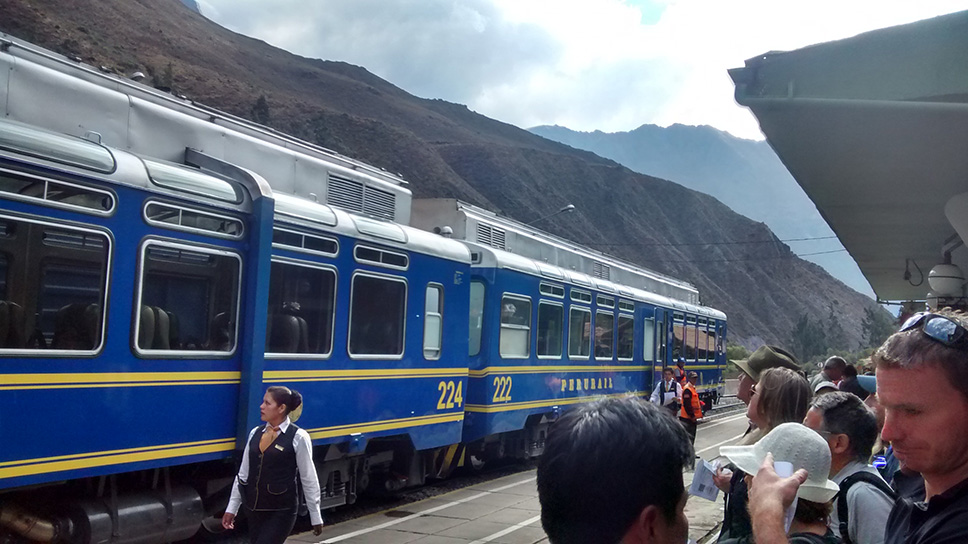 Passagem de Ida e Volta de trem Peru Rail